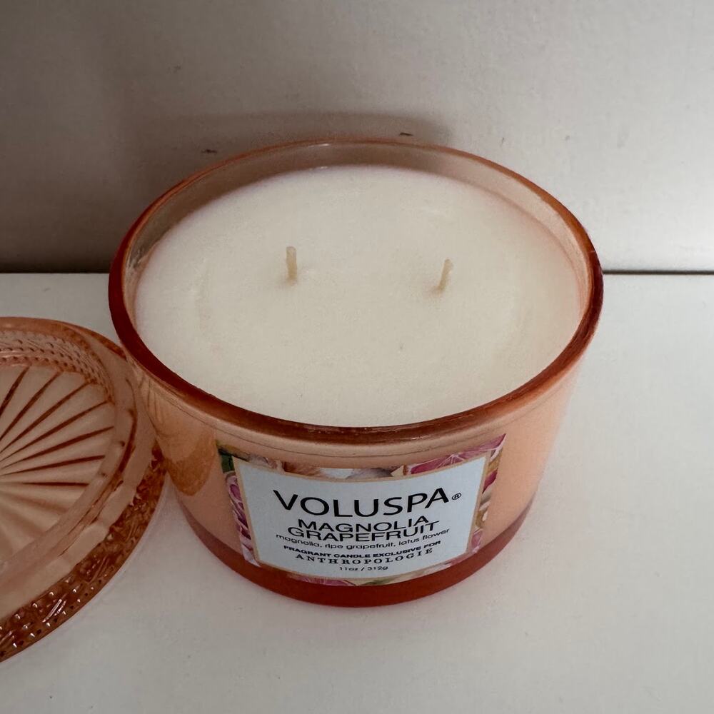 Voluspa Magnolia Grapefruit Scented Fragrance Candle Anthropologie New - Picture 2 of 4